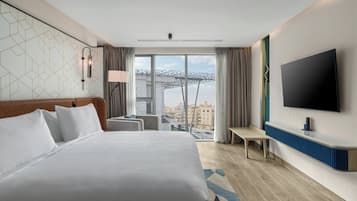 Egyptian cotton sheets, premium bedding, pillowtop beds, in-room safe