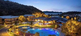 voco Ningbo Dongqian Lake by IHG