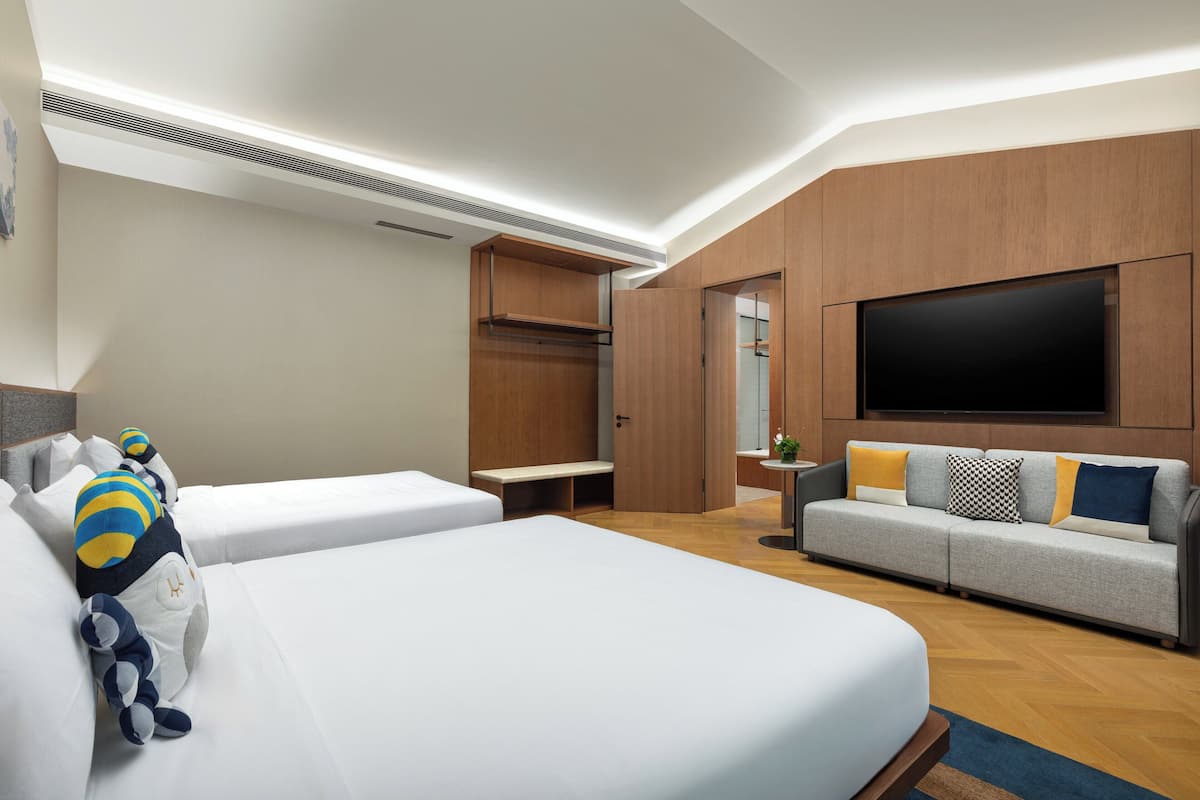 Free WiFi, bed sheets