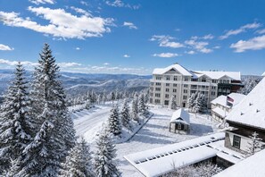 Exterior - RL 412+ | Bike, Relax & Take in Endless Mountain Views w/Cool A/C (Snowshoe)