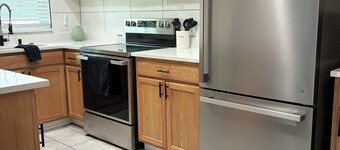 Birch House Getaway.  Newly renovated 3 bedroom, 2 bath home convenient location