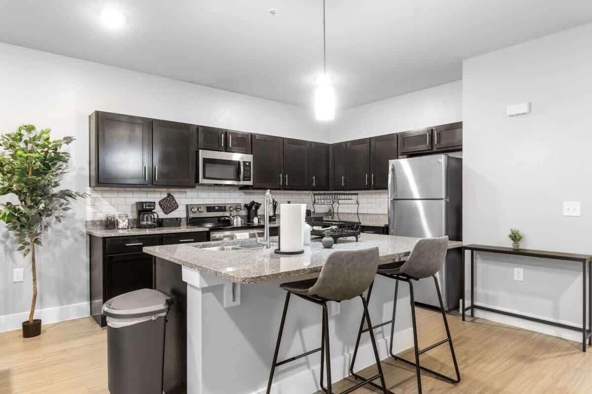 Fridge, microwave, oven, dishwasher