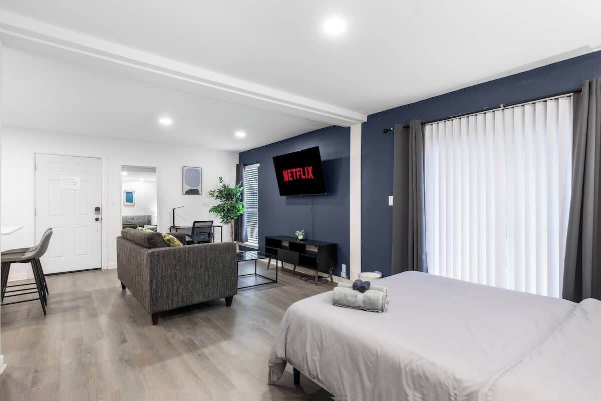 1 camera, una scrivania, ferro/asse da stiro, Wi-Fi gratuito