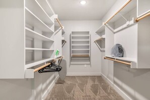 Interior - Grand Prairie 1BR | IKEA, Epic Waters, Bass Pro (Grand Prairie)