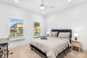 Desk, iron/ironing board, WiFi, bed sheets - Grand Prairie 1BR | IKEA, Epic Waters, Bass Pro (Grand Prairie)