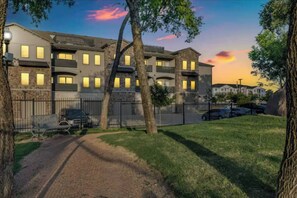 Exterior - Grand Prairie 1BR | IKEA, Epic Waters, Bass Pro (Grand Prairie)