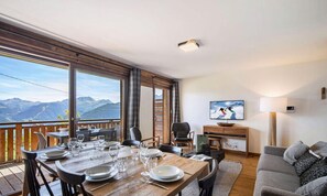 Living area - Apartment in the Nantailly District (Hauteluce)