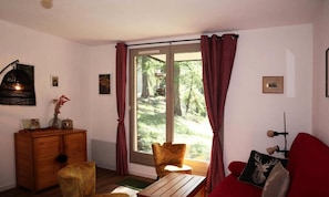 Living area - Apartment in Larch Forest Near Slopes (Les Orres)
