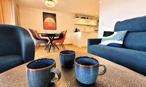 Living area - Bright Apartment With Terrace (Les Gets)