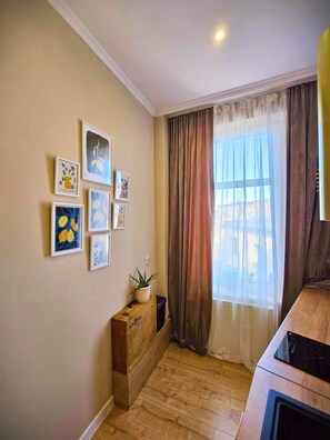 المنشأة من الداخل