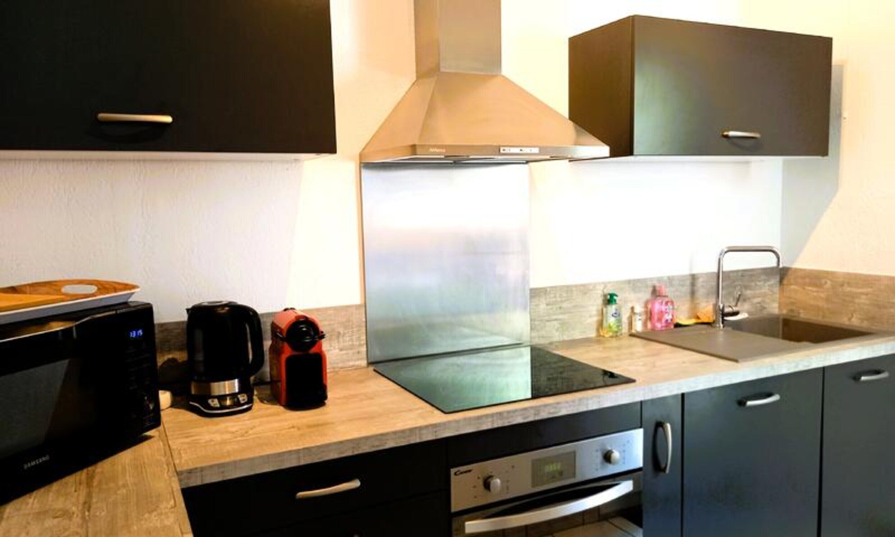 Tủ lạnh, lò vi sóng, lò nướng, máy rửa bát 