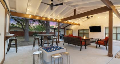 Bunker Bungalow: Boat Parking: Near Lake/Downtown: Fenced In Yard: Pet Friendly