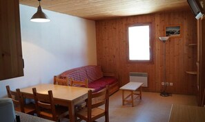 Interior - Apartment in La Chal Near Les Sybelles (Saint-Jean-d'Arves)