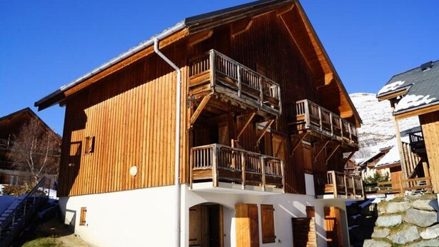Exterior - Apartment in La Chal Near Les Sybelles (Saint-Jean-d'Arves)