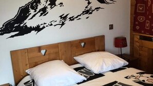 Room - Apartment Near Aravis Mountains, Sunshine (Le Grand-Bornand)