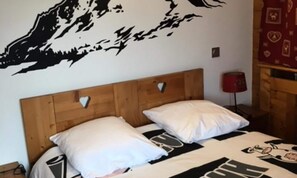 Room - Apartment Near Aravis Mountains, Sunshine (Le Grand-Bornand)