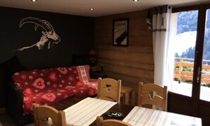Interior - Apartment Near Aravis Mountains, Sunshine (Le Grand-Bornand)