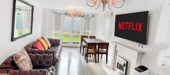 6 Bedroom House in Milton Keynes