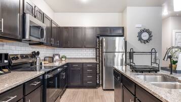 Fridge, microwave, oven, dishwasher