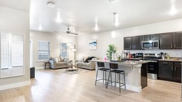 Fridge, microwave, oven, dishwasher