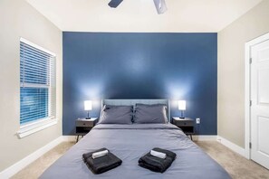 1 غرفة نوم ومكتب ومكواة/لوح كي وواي فاي