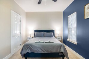 Desk, iron/ironing board, WiFi, bed sheets - Grand Prairie 2BR | IKEA, Epic Waters, Bass Pro (Grand Prairie)