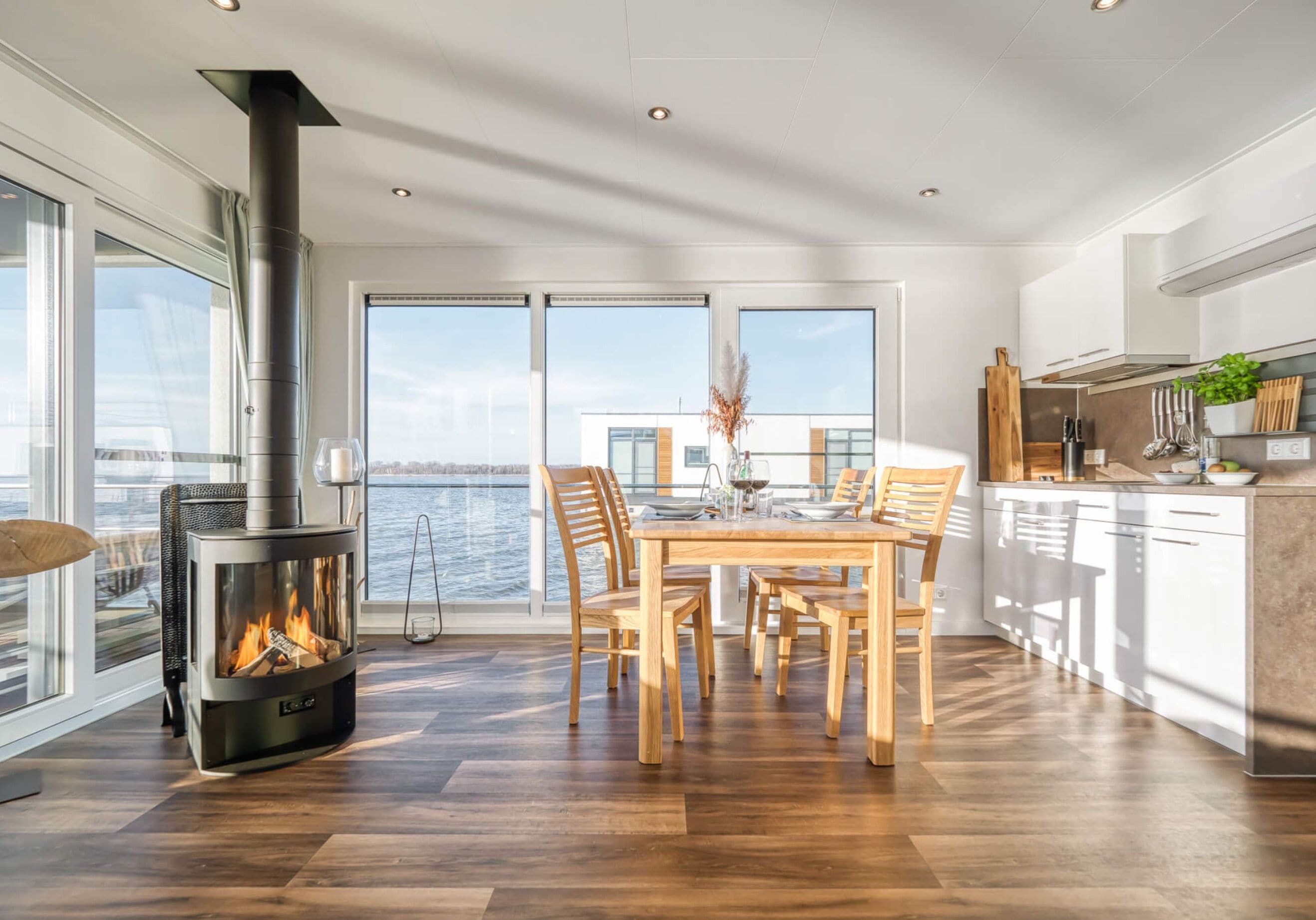 Mobile Home | Private kitchen