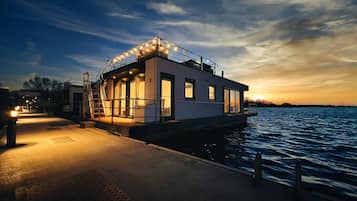 Mobil Karavan | Eksterior