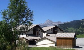 Exterior - Charming Apartment With Mountain Views (Notre-Dame-de-Bellecombe)