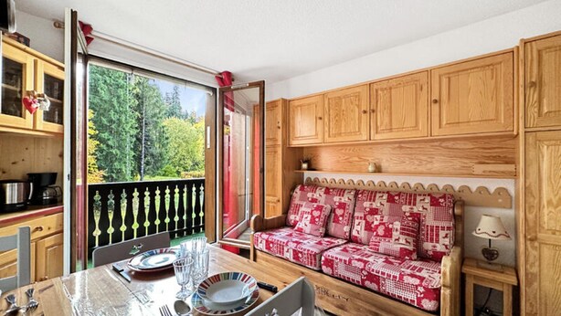 Living area - Apartment in Alps With Mountain Views (Araches-la-Frasse)
