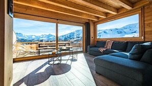 Living area - Semi-detached Chalet Near Slopes With Sauna (Fontcouverte-la-Toussuire)