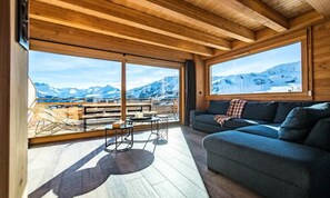 Living area - Semi-detached Chalet Near Slopes With Sauna (Fontcouverte-la-Toussuire)