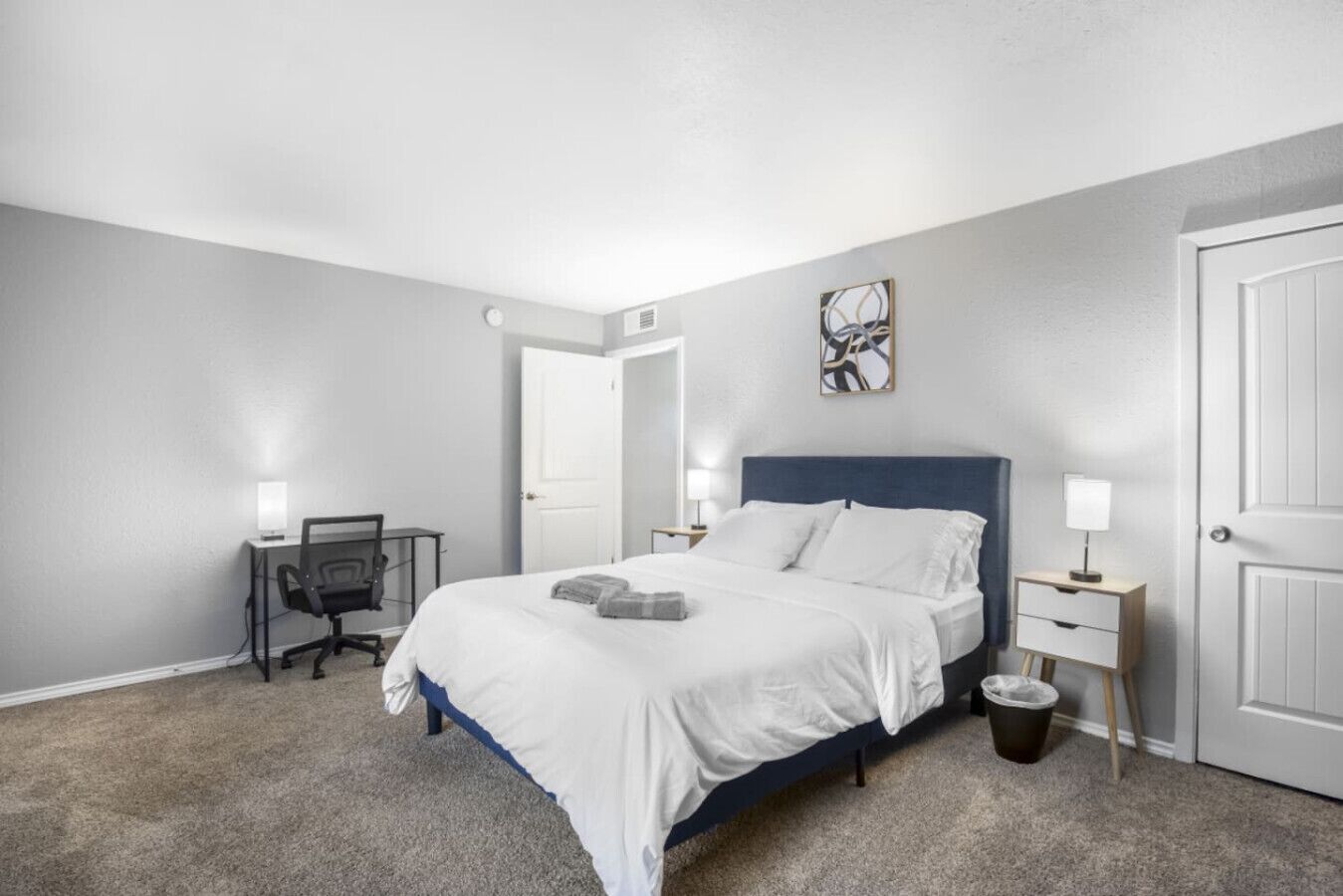 3 chambres, bureau, fer et planche à repasser, Wi-Fi gratuit
