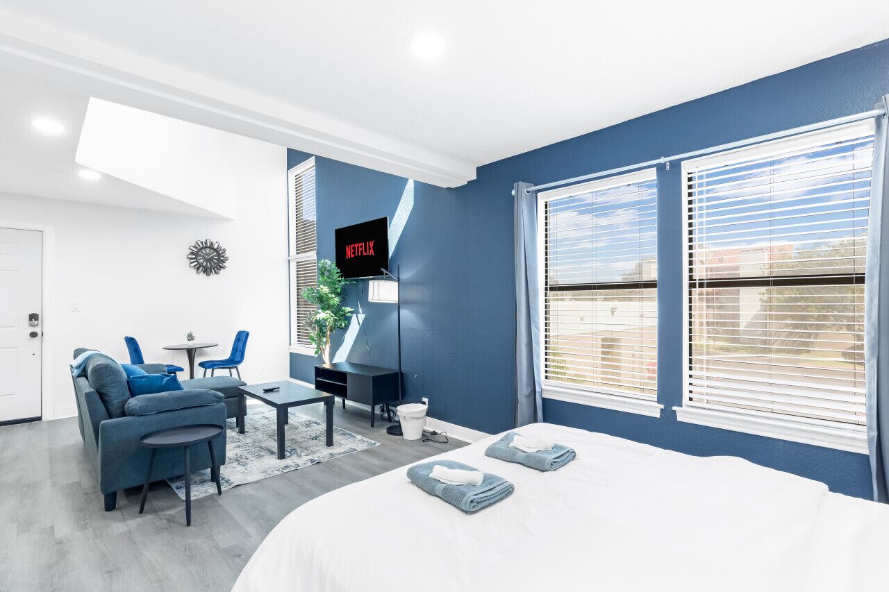 2 makuuhuonetta, työpöytä, silitysrauta/-lauta, Wi-Fi