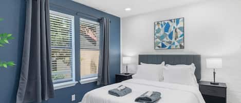 2 bedrooms, desk, iron/ironing board, WiFi