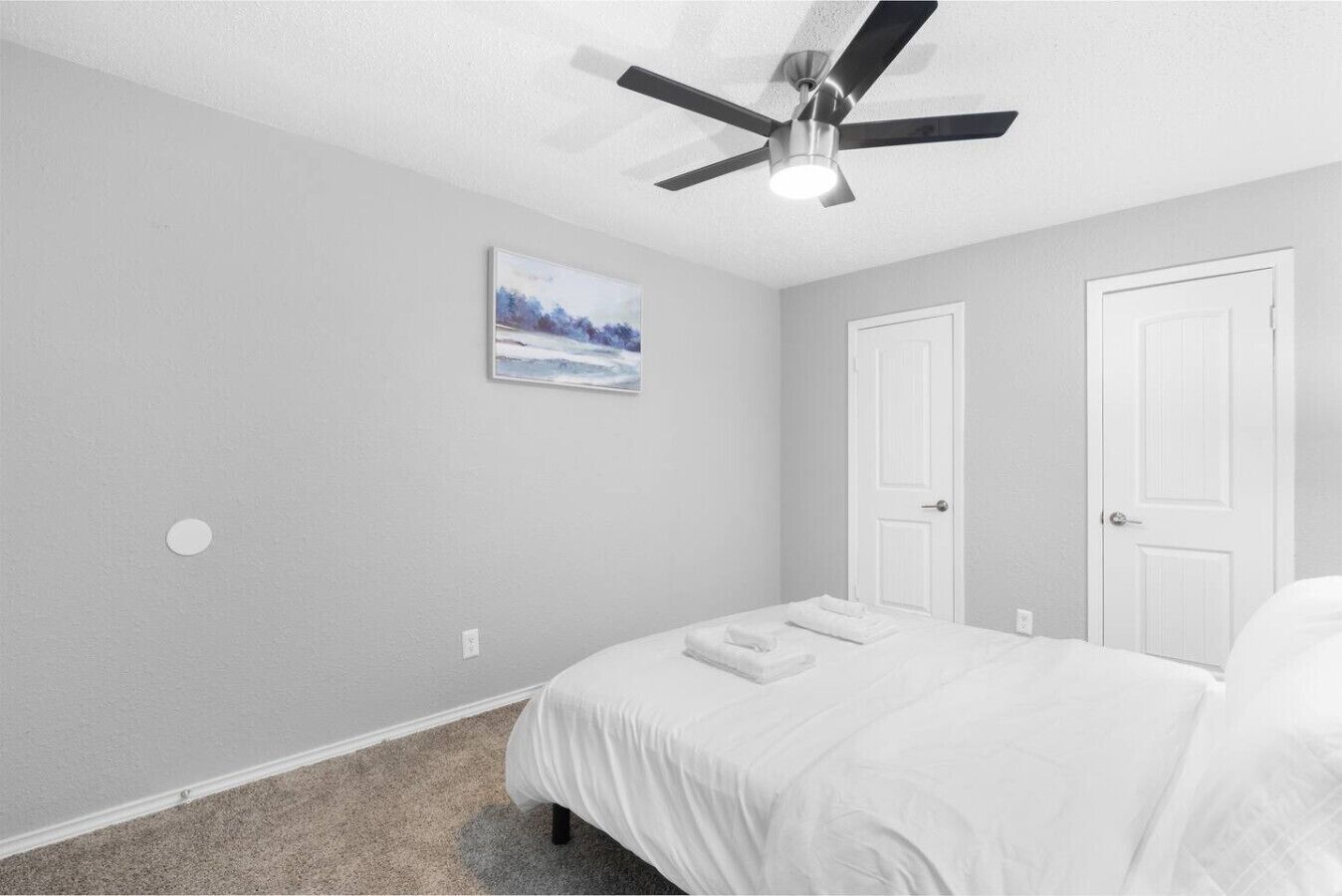 3 bedrooms, desk, iron/ironing board, free WiFi