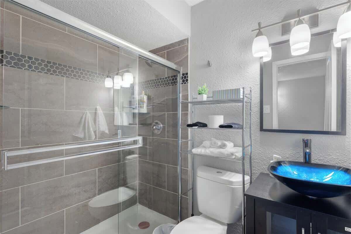 Shower, hair dryer, shampoo