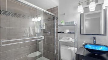 Shower, hair dryer, shampoo