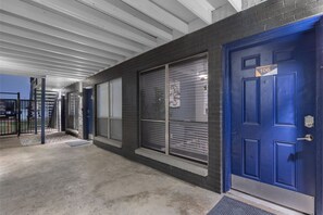 Exterior detail - Walk to AT&T Stadium - Modern 3BR Game Day Stay (Arlington)