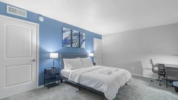 3 多间卧室、办公桌、熨斗/熨衣板、免费 WiFi