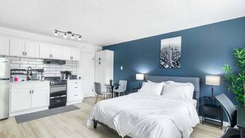 1 Schlafzimmer, Schreibtisch, Bügeleisen/Bügelbrett, WLAN