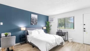 1 bedroom, iron/ironing board, WiFi, bed sheets