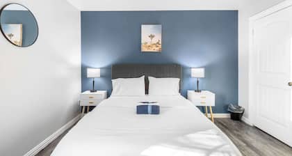 Spacious 2BR Across AT&T Stadium + Parking