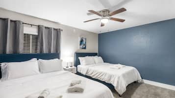 2 habitaciones, escritorio, tabla de planchar con plancha y wifi gratis