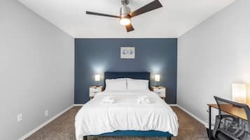 1 slaapkamer, een bureau, een strijkplank/strijkijzer, gratis wifi