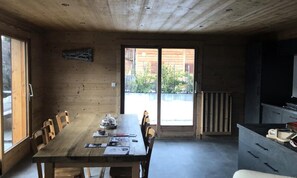 Dining - Apartment in Chainaillon Near Ski Slopes (Le Grand-Bornand)