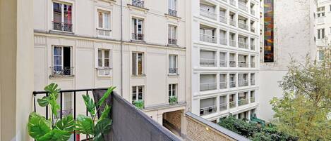 อพาร์ทเมนท์ | บริเวณที่พัก