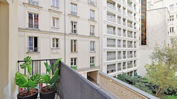 Apartment | Property grounds