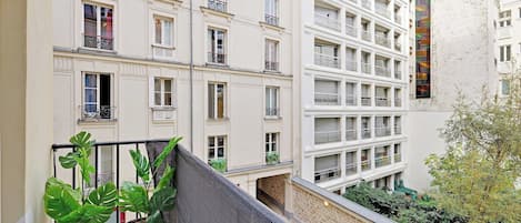 Apartment | Property grounds