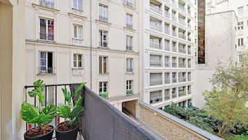 Apartment | Property grounds